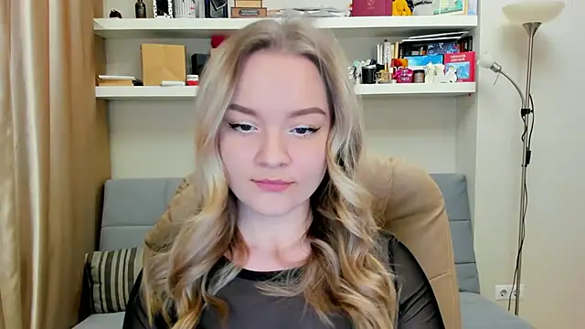 Snapshot of Kara_Smith_ chatting on January 26, 10:46 pm Kara Smith online show from January 26, 10:46 pm