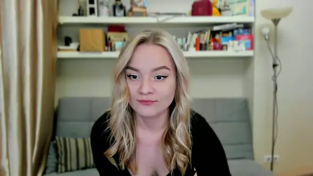 Kara Smith  online show from October 1, 10:38 pm