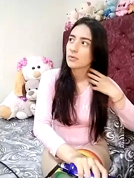 Snapshot of HOLY_DOLL chatting on March 18, 5:21 pm HOLY DOLL online show from March 18, 5:21 pm