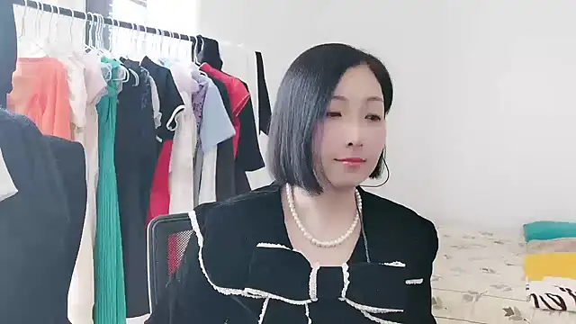 Snapshot of Rachel-6600 chatting on November 6, 2:45 am Rachel-6600 online show from November 6, 2:45 am