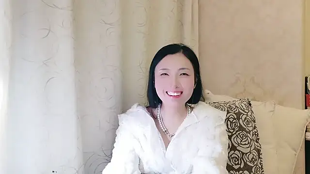 Snapshot of Rachel-6600 chatting on November 18, 4:00 pm Rachel-6600 online show from November 18, 4:00 pm