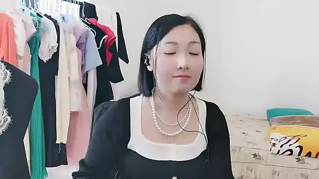 Snapshot of Rachel-6600 chatting on December 1, 4:28 am Rachel-6600 online show from December 1, 4:28 am