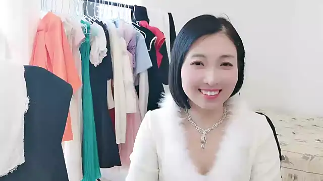 Snapshot of Rachel-6600 chatting on December 4, 3:16 am Rachel-6600 online show from December 4, 3:16 am