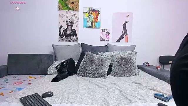 FindomGoddess1 online show from November 20, 9:58 pm