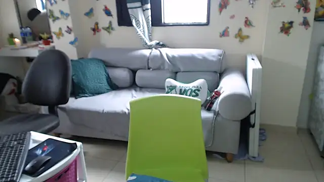 Snapshot of Olgahunder chatting on July 11, 4:43 pm Olgahunder online show from July 11, 4:43 pm