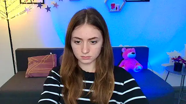 Snapshot of LilyHaart chatting on March 11, 5:35 pm LilyHaart online show from March 11, 5:35 pm