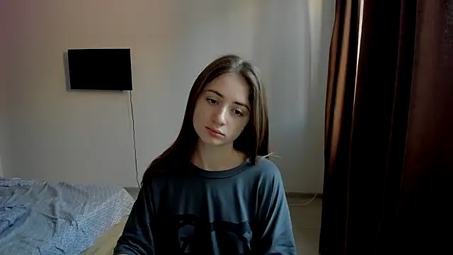 Snapshot of LilyHaart chatting on September 24, 4:49 am LilyHaart online show from September 24, 4:49 am