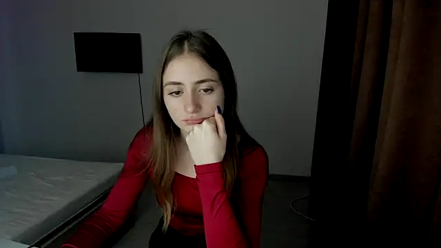 Snapshot of LilyHaart chatting on October 31, 8:10 pm LilyHaart online show from October 31, 8:10 pm