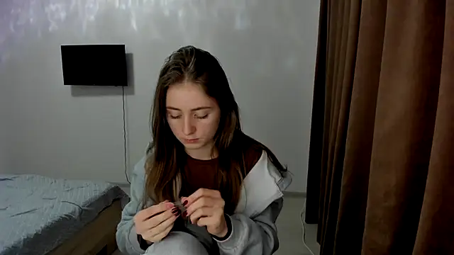 Snapshot of LilyHaart chatting on November 12, 5:24 pm LilyHaart online show from November 12, 5:24 pm