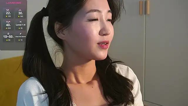 SeulBi online show from March 13, 12:02 pm