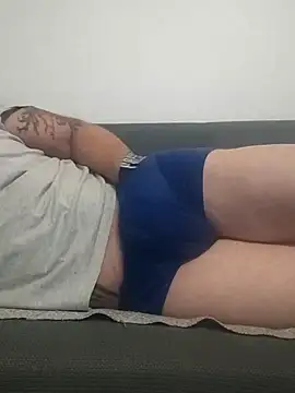 gui67675 online show from October 27, 3:43 am