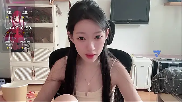 Snapshot of umi-dd chatting on June 4, 4:07 am umi-dd online show from June 4, 4:07 am