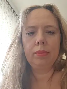 Irina3718 online show from November 17, 11:27 am