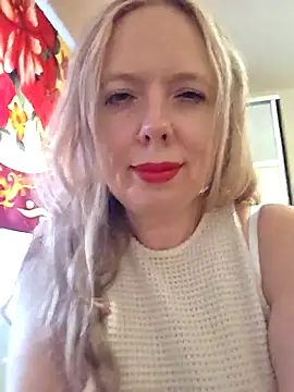 Snapshot of Irina3718 chatting on July 13, 1:03 pm Irina3718 online show from July 13, 1:03 pm