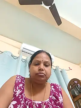 Snapshot of Arohi35 chatting on May 2, 1:05 pm Arohi35 online show from May 2, 1:05 pm