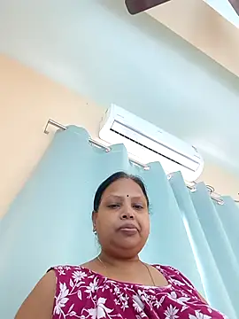 Snapshot of Arohi35 chatting on May 5, 1:57 am Arohi35 online show from May 5, 1:57 am