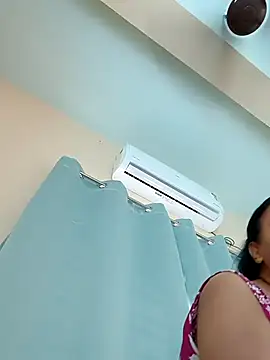Snapshot of Arohi35 chatting on May 9, 1:22 am Arohi35 online show from May 9, 1:22 am