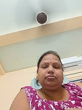 Snapshot of Arohi35 chatting on May 17, 1:40 pm Arohi35 online show from May 17, 1:40 pm