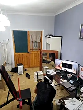 Snapshot of Nick-Ox chatting on June 4, 7:53 pm Nick-Ox online show from June 4, 7:53 pm