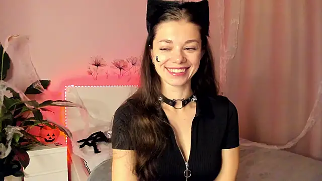 Snapshot of Eva_McCoy chatting on October 30, 9:11 am Eva McCoy online show from October 30, 9:11 am