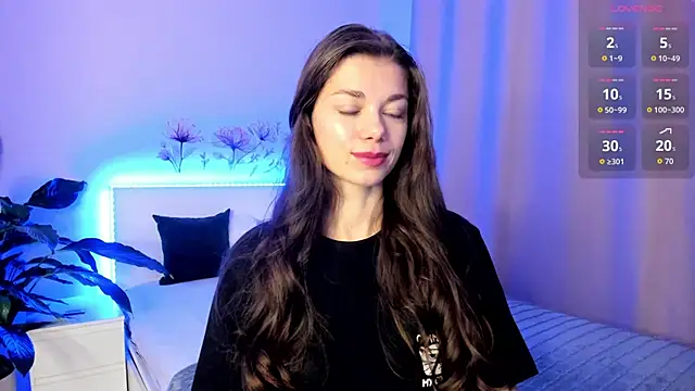 Snapshot of Eva_McCoy chatting on November 4, 9:30 am Eva McCoy online show from November 4, 9:30 am