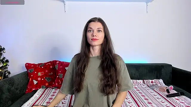 Snapshot of Eva_McCoy chatting on December 15, 9:46 am Eva McCoy online show from December 15, 9:46 am