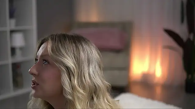 AnnastasiaMills online show from August 8, 9:50 pm