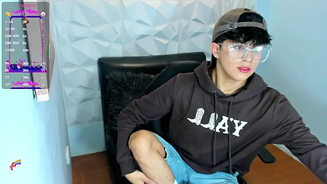 Snapshot of Sam_Daves chatting on September 15, 3:56 pm Sam Daves online show from September 15, 3:56 pm