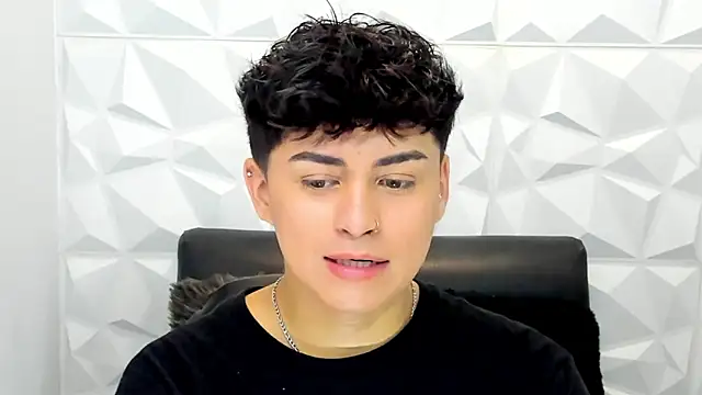 Snapshot of Sam_Daves chatting on November 14, 1:43 pm Sam Daves online show from November 14, 1:43 pm