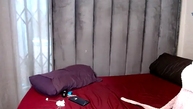 Snapshot of LustyDeziree1 chatting on November 11, 6:35 am LustyDeziree1 online show from November 11, 6:35 am