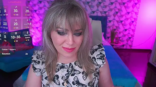 Snapshot of CandyLadyyy chatting on May 11, 8:17 pm CandyLadyyy online show from May 11, 8:17 pm