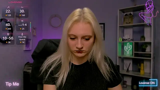 madam uliis online show from March 20, 12:00 pm