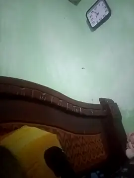 Snapshot of VictoriaLuxe chatting on October 18, 12:02 am VictoriaLuxe online show from October 18, 12:02 am