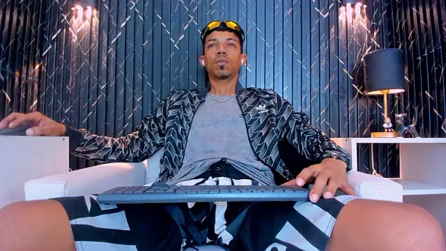 Gregory Sforza online show from February 16, 7:21 pm