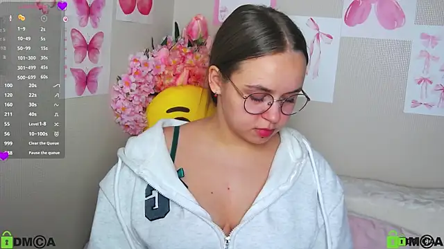 Lilysweet13 online show from October 3, 10:45 am