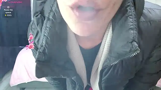 mia velvet1 online show from September 13, 11:04 pm