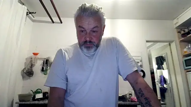 Berg Boy online show from November 5, 4:56 am