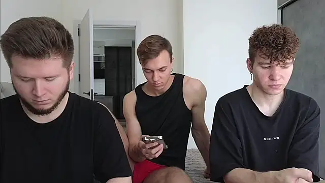Snapshot of boys_sobolisha chatting on June 10, 8:57 am boys sobolisha online show from June 10, 8:57 am