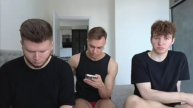 Snapshot of boys_sobolisha chatting on June 15, 8:27 am boys sobolisha online show from June 15, 8:27 am
