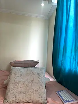 Ivelleee  online show from November 9, 1:42 pm