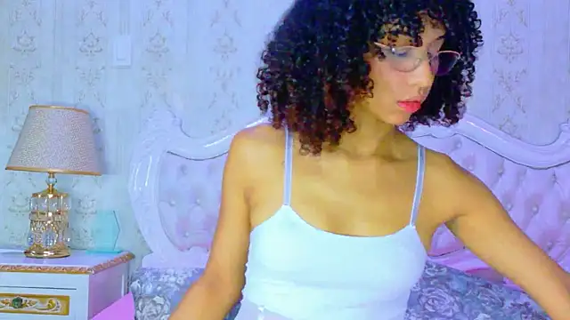 CamilaJohnston online show from July 3, 12:55 pm