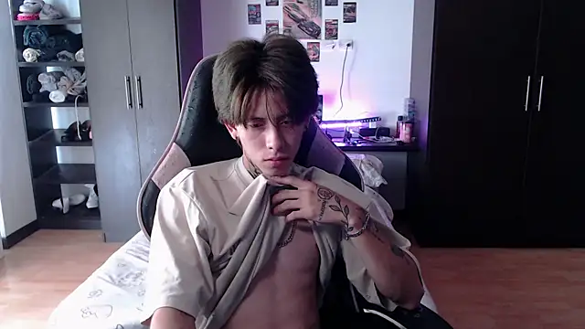 xIce Boy online show from February 5, 2:11 pm