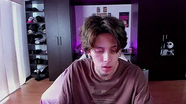 xIce Boy online show from February 27, 2:17 pm