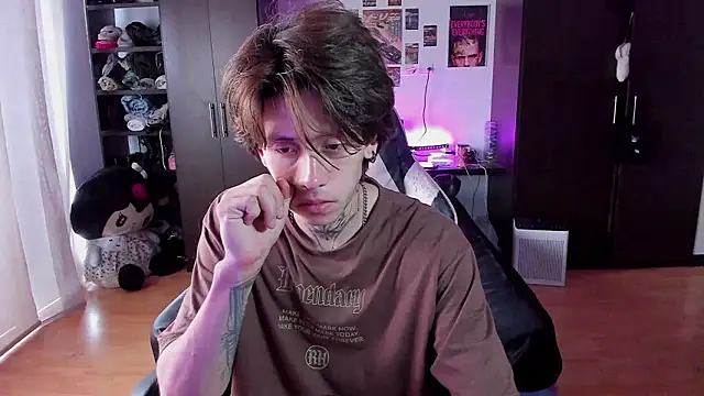 xIce Boy online show from March 8, 3:16 pm