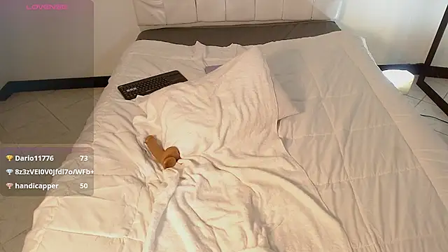 noirgoddes  online show from March 16, 6:23 pm