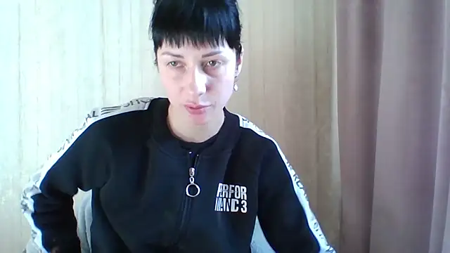 Snapshot of _Black-Panther_ chatting on November 2, 8:39 am Black-Panther online show from November 2, 8:39 am