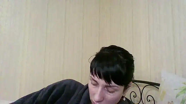 Snapshot of _Black-Panther_ chatting on December 16, 2:00 pm Black-Panther online show from December 16, 2:00 pm