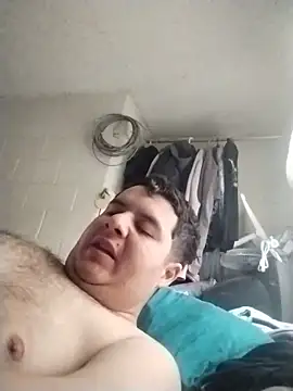 Snapshot of Riverict0r chatting on February 9, 10:58 pm Riverict0r online show from February 9, 10:58 pm