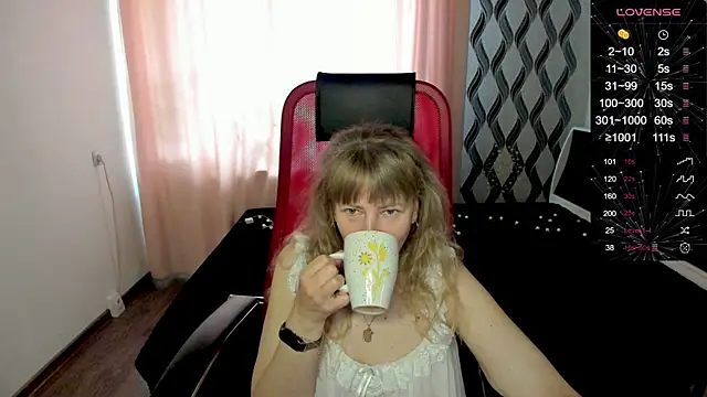 Snapshot of ganet469 chatting on June 14, 6:37 am ganet469 online show from June 14, 6:37 am