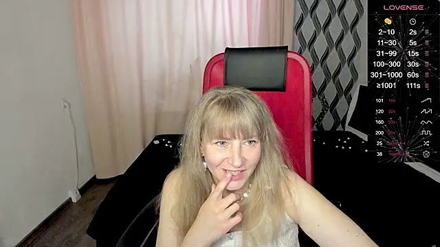 Snapshot of ganet469 chatting on June 16, 3:20 am ganet469 online show from June 16, 3:20 am